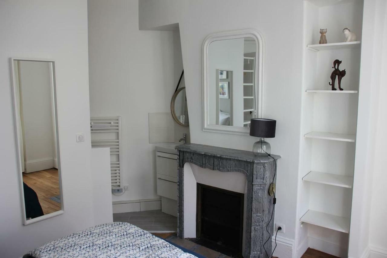 Appartement F3 Au Balcon De La Place Du Martroi Orléans Exteriör bild